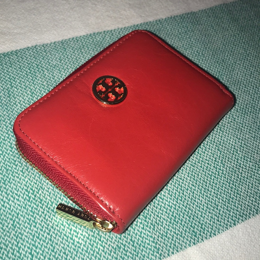 TORY BURCH MINI ZIP WALLET